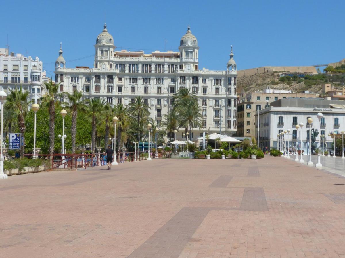 Very Best Flat Ust 800M Postiguet-Beach Alicante Buitenkant foto